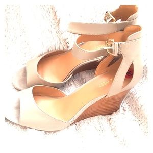 Nude Wedge